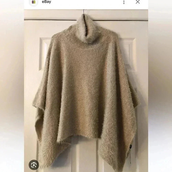 Akemi+Kim Antropologie poncho size S - Picture 2 of 4